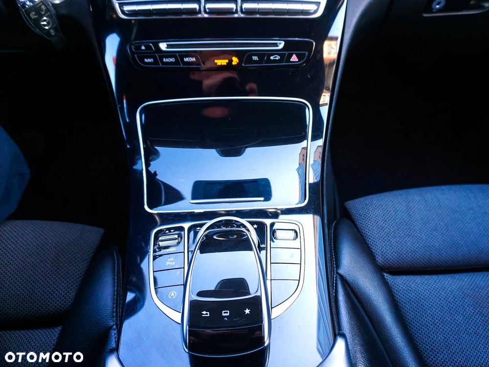 Mercedes-Benz Klasa C 180 7G-TRONIC Avantgarde - 25