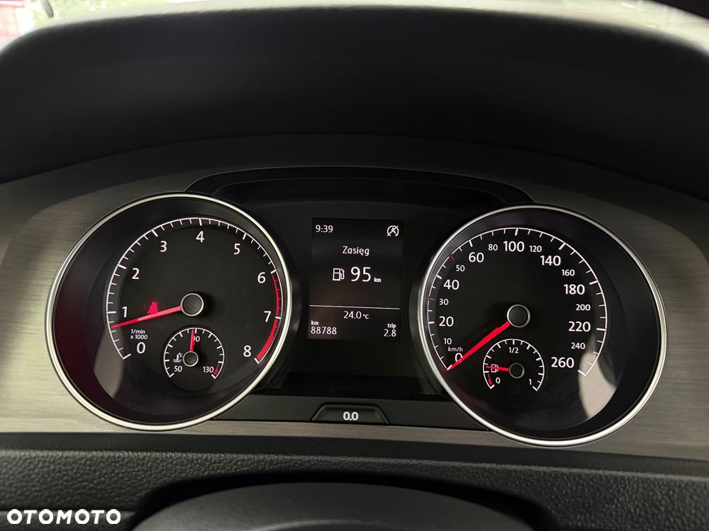 Volkswagen Golf 1.4 TSI BMT Highline - 8