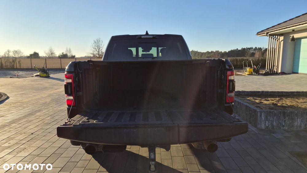 RAM 1500 5.7 Crew Cab Shortbed Limited Black - 9