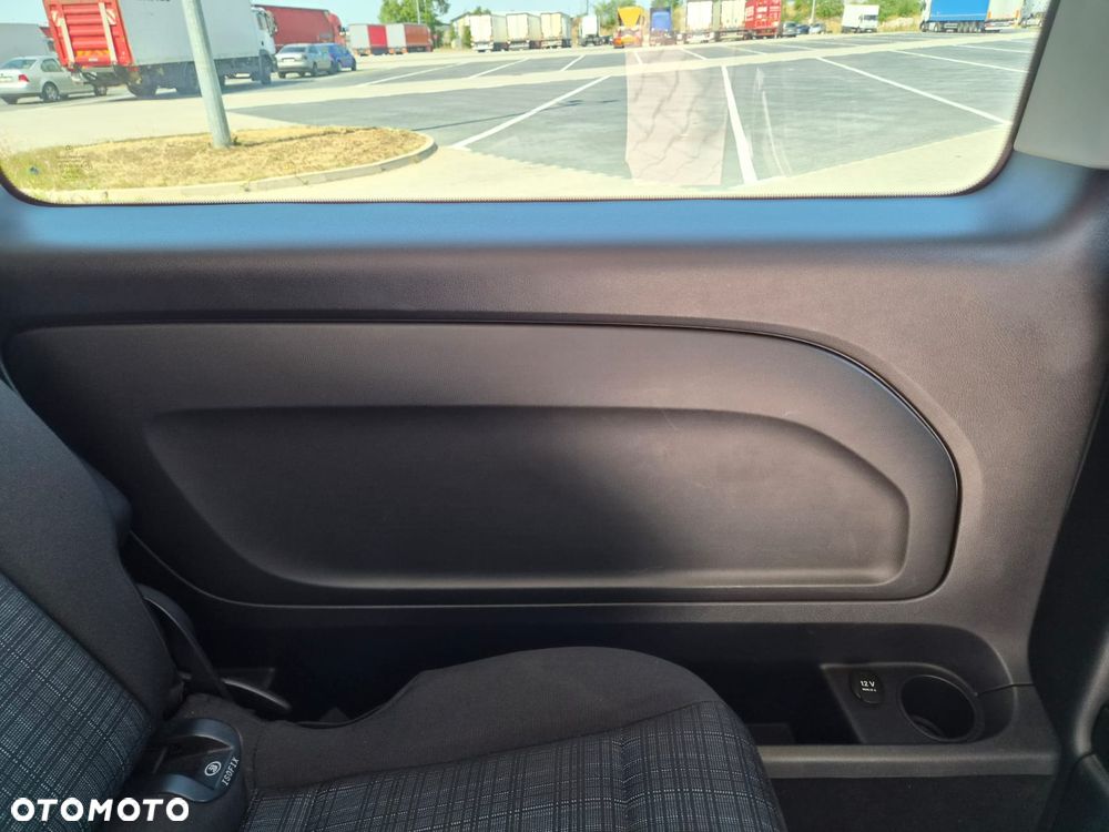 Mercedes-Benz Vito CDI Tourer Pro 447.705 - 34