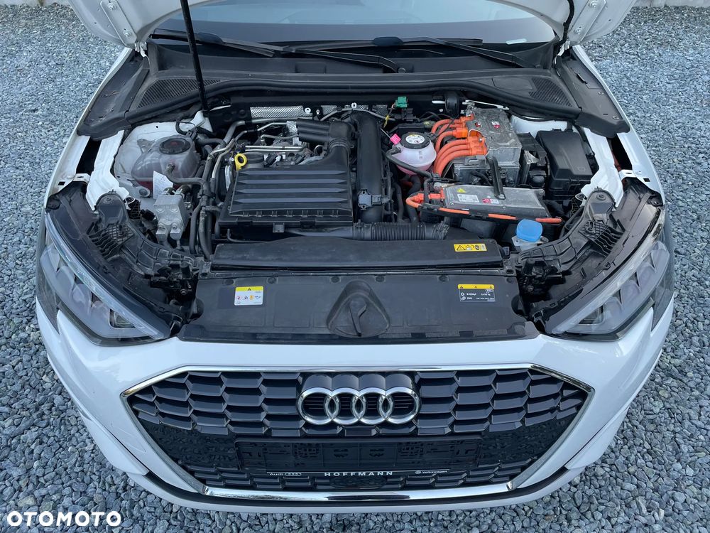 Audi A3 Sportback 40 TFSIe S tronic S line - 11