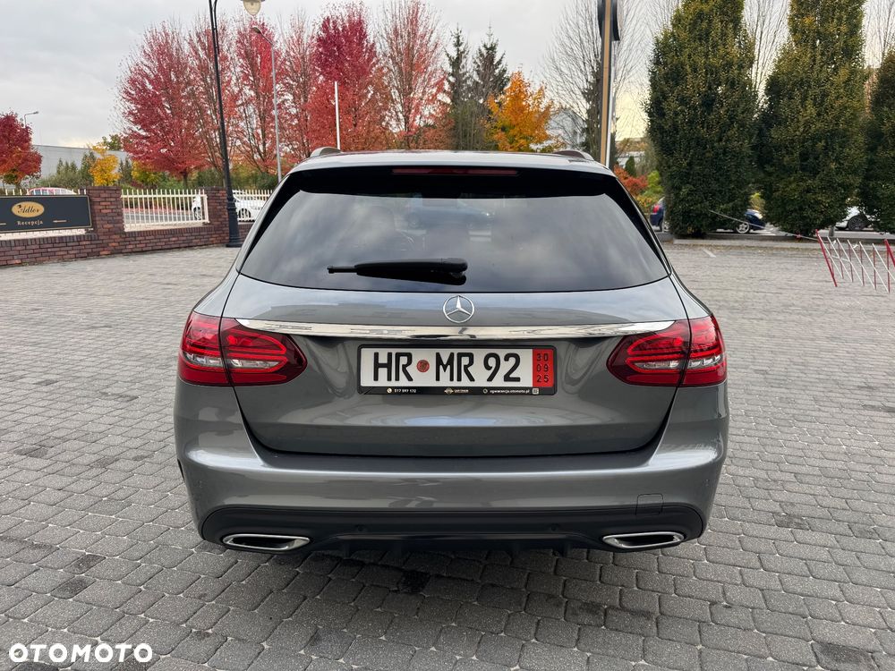 Mercedes-Benz Klasa C 220 d T 9G-TRONIC - 11