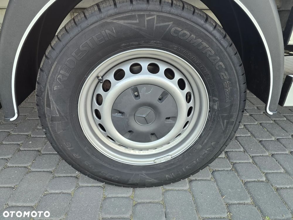 Mercedes-Benz Sprinter 317 - 17
