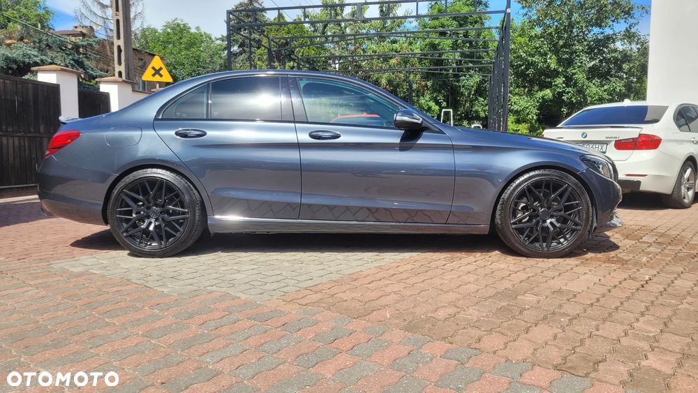 Mercedes-Benz Klasa C 300 7G-TRONIC - 7