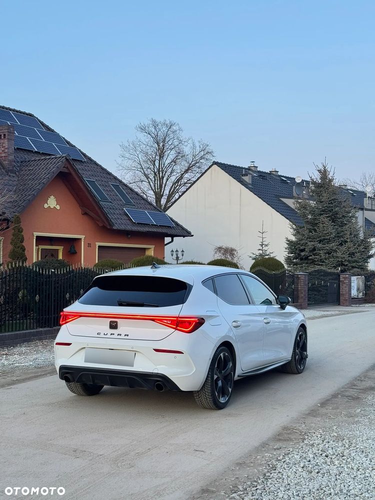 Cupra Leon 2.0 TSI DSG - 12