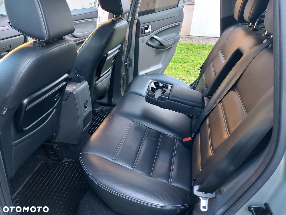 Ford Kuga 2.0 TDCi 4x4 Titanium - 7