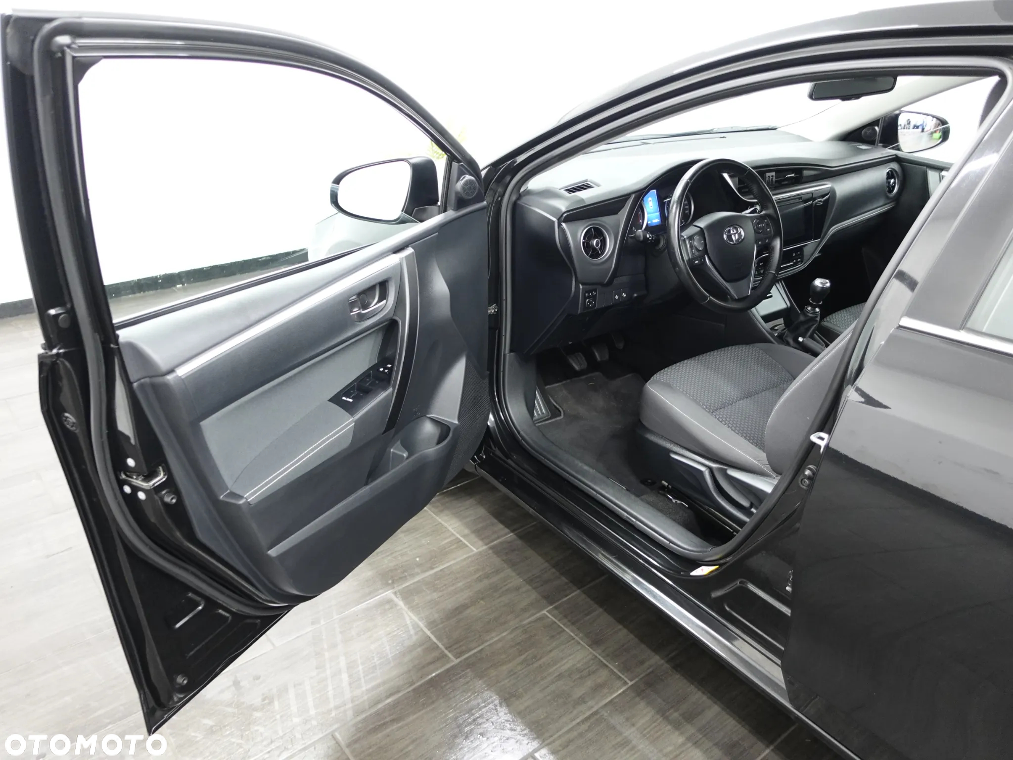Toyota Corolla 1.6 Valvematic Edition - 17
