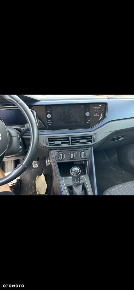 Volkswagen Polo - 16