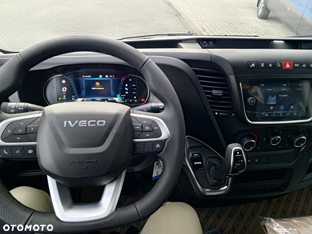 Iveco Daily 35S18HA8V MY24 - 11