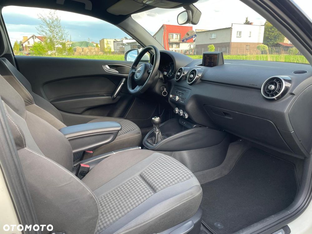Audi A1 3-drzwiowe 1.6 TDI S line Sportpaket - 7