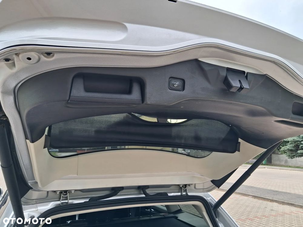 Ford Mondeo 2.0 EcoBlue Titanium - 13