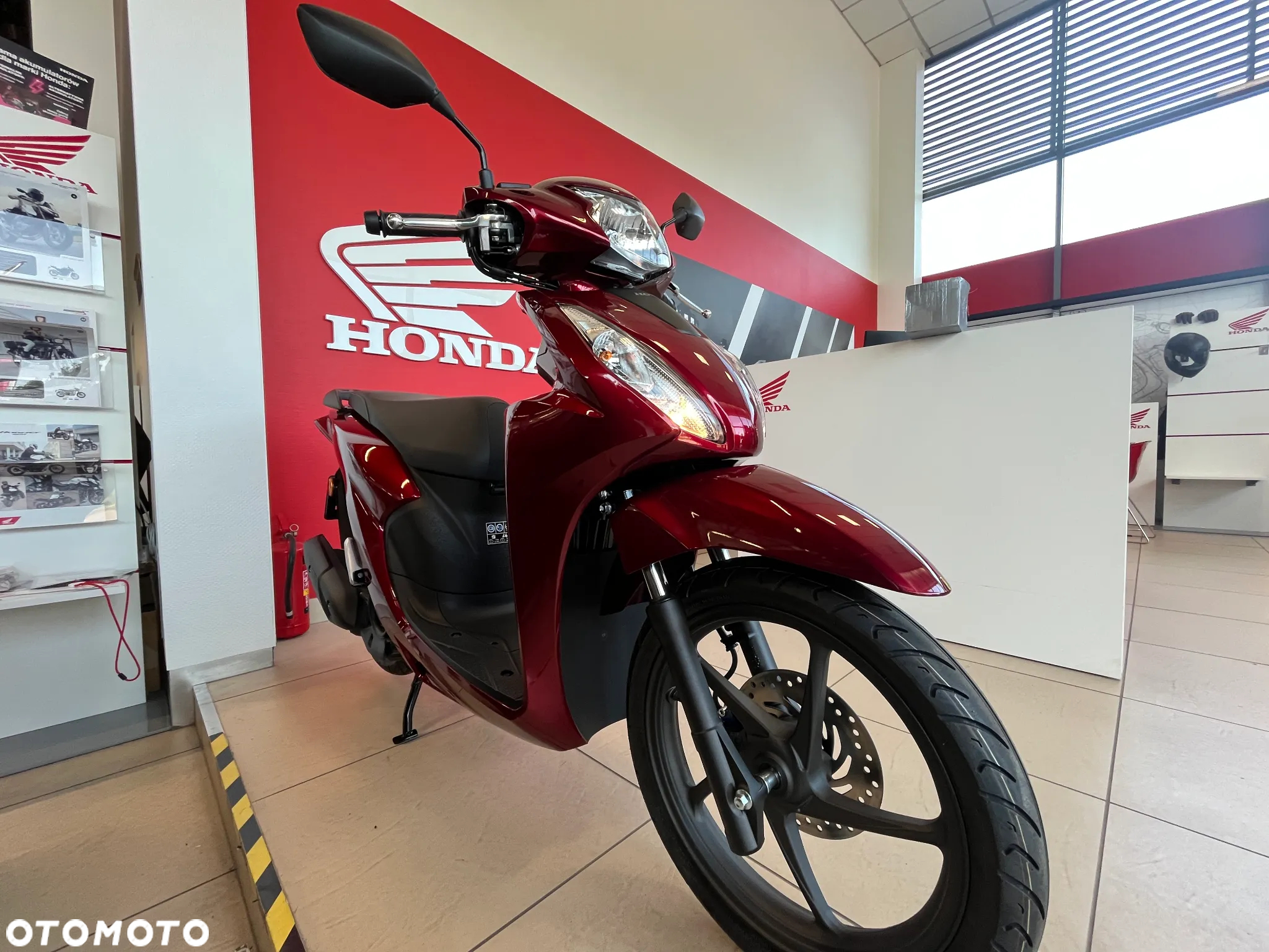 Honda Vision - 2