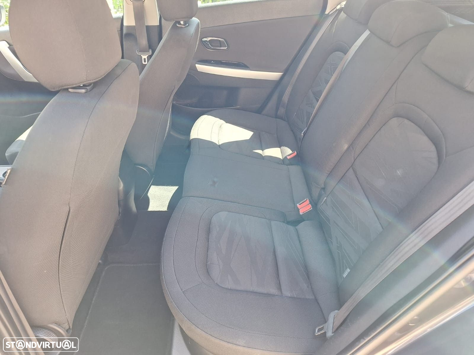 Kia Ceed 1.6 CRDi More Edition 100g - 13
