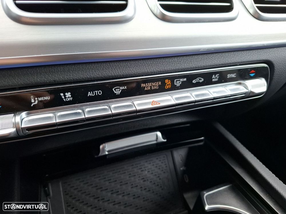 Mercedes-Benz GLE 300 d 4Matic - 24