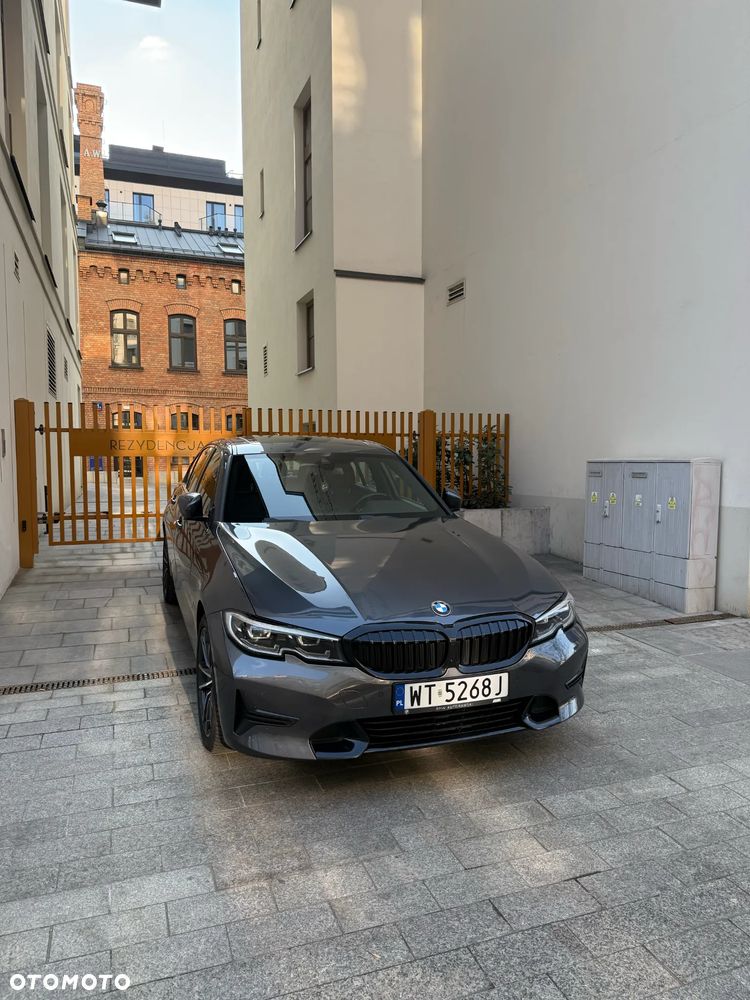 BMW Seria 3 330i xDrive M Sport - 3
