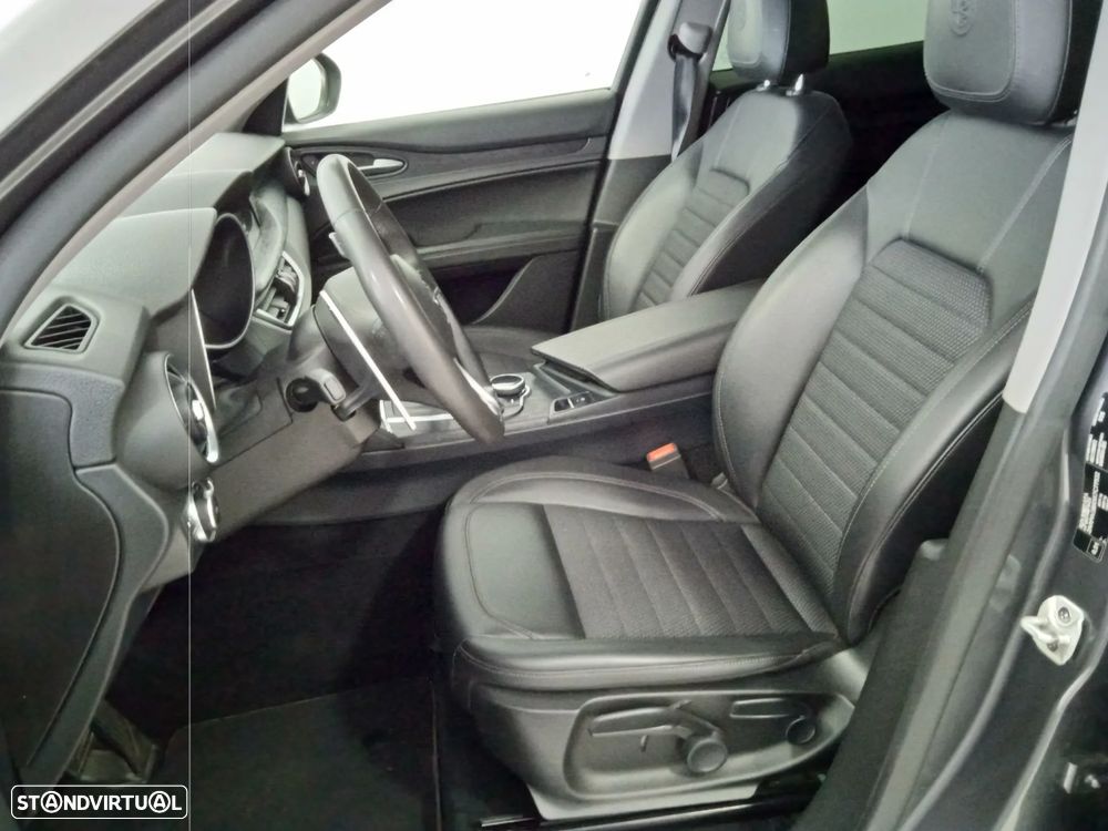 Alfa Romeo Stelvio 2.2 D Super AT8 - 6