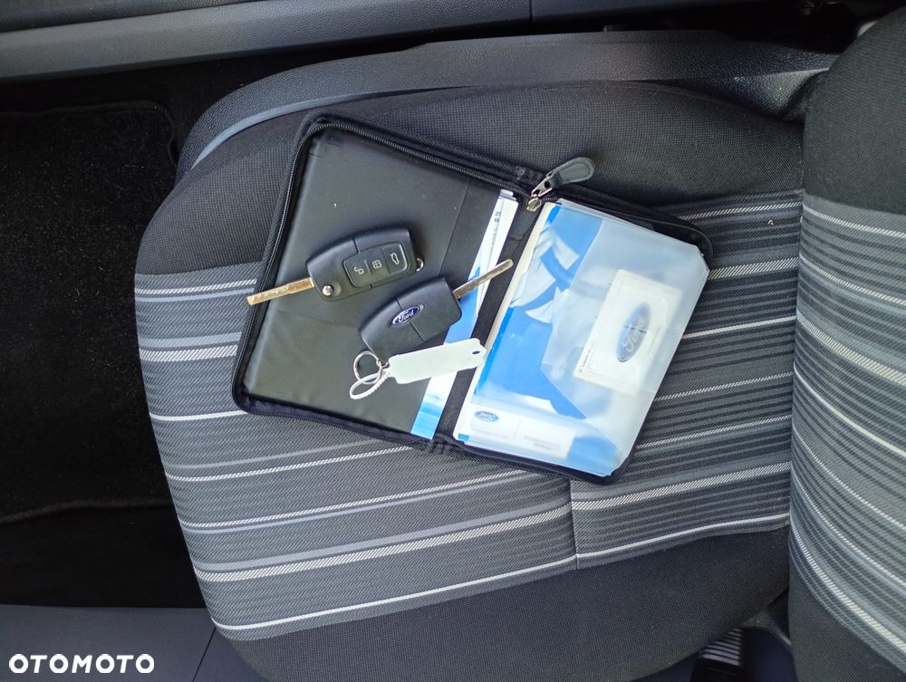Ford Focus 1.6 TDCi DPF Concept - 10