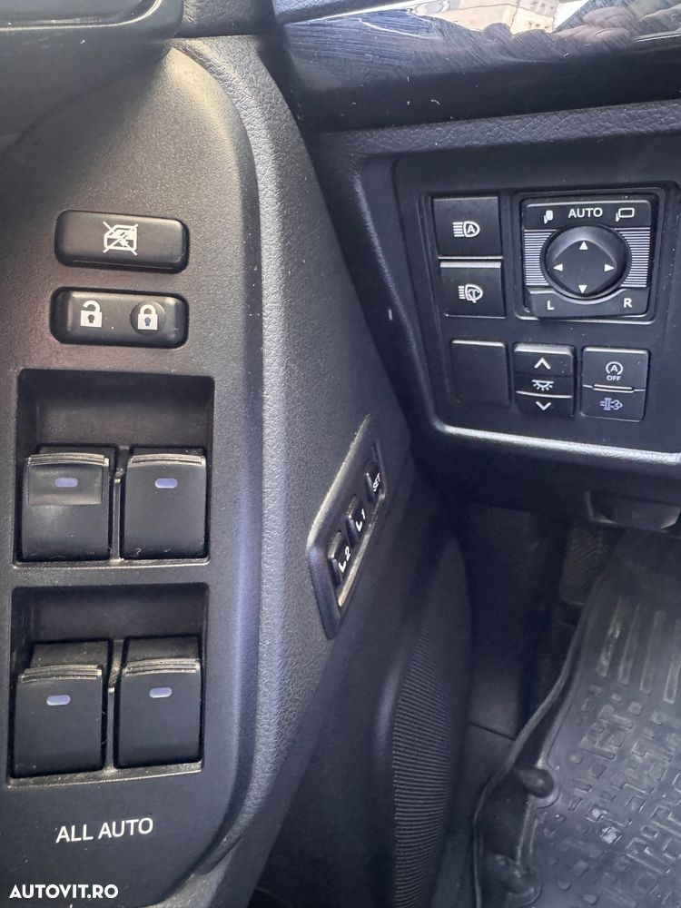 Toyota Land Cruiser 2.8l D-4D 204 CP A/T 7 locuri Luxury AVS - 2