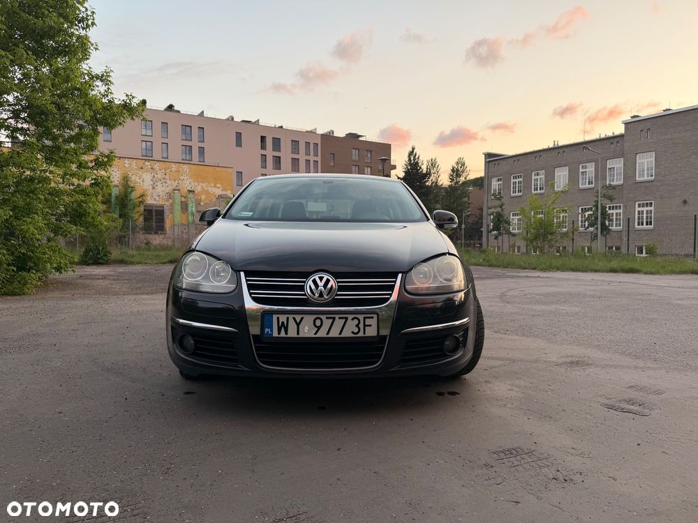 Volkswagen Jetta 1.9 TDI Trendline - 6