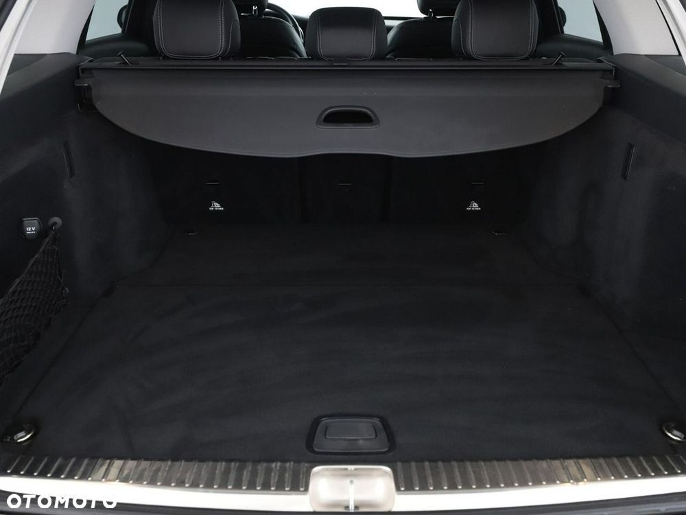 Mercedes-Benz Klasa C 300 4Matic 9G-TRONIC Avantgarde - 21