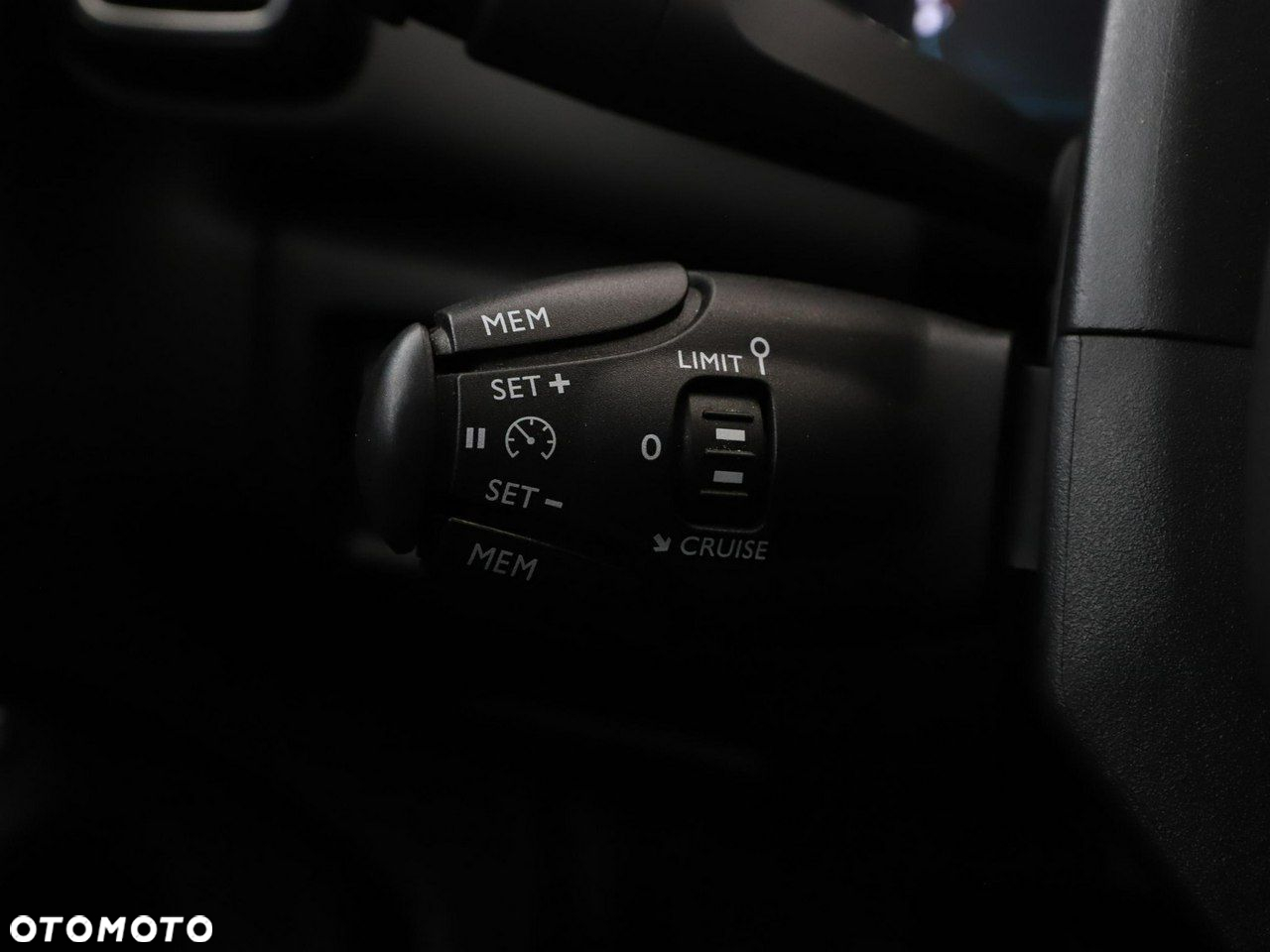 Citroën C5 Aircross BlueHDI 130 S&S LIVE - 33
