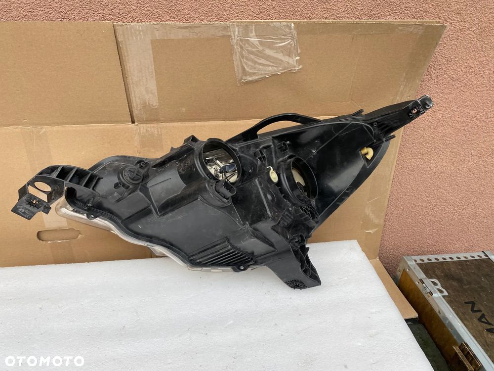 lampa citroen c3 II prawa eu cała - 3