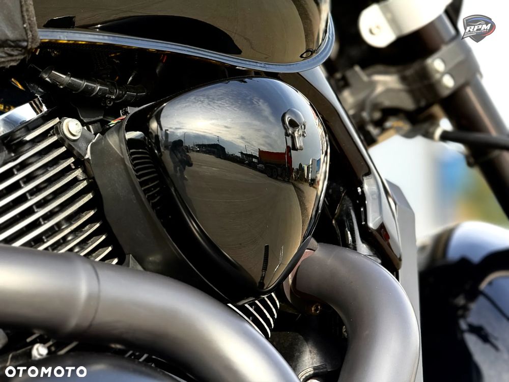 Suzuki Boulevard - 28