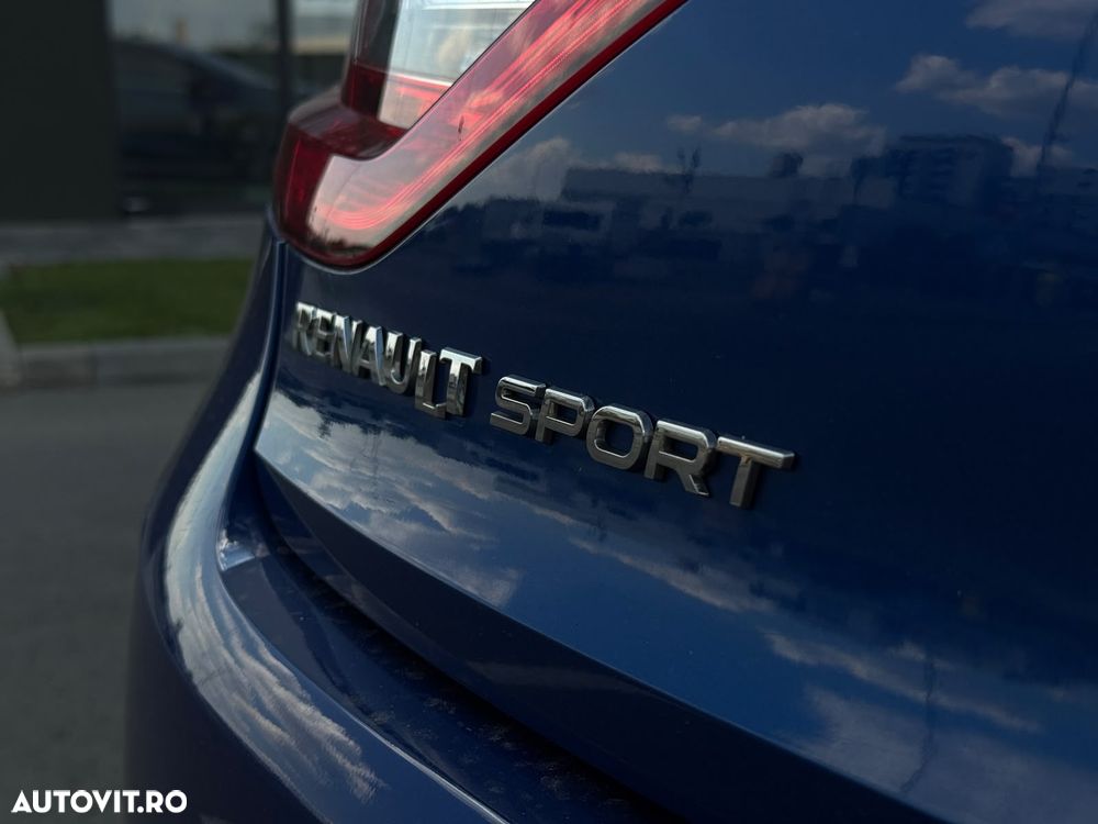 Renault Megane ENERGY TCe 205 EDC GT - 8