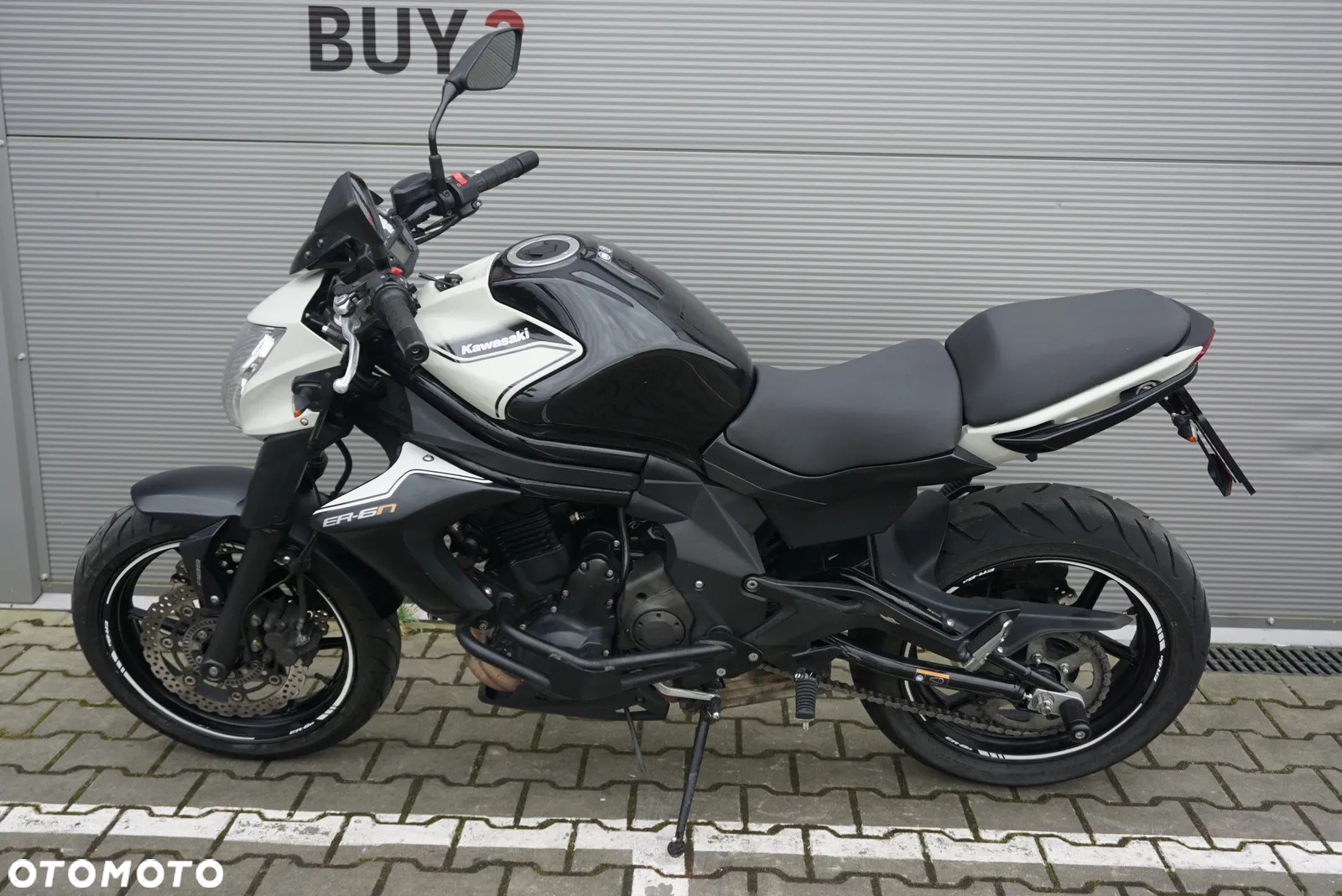 Kawasaki ER - 15