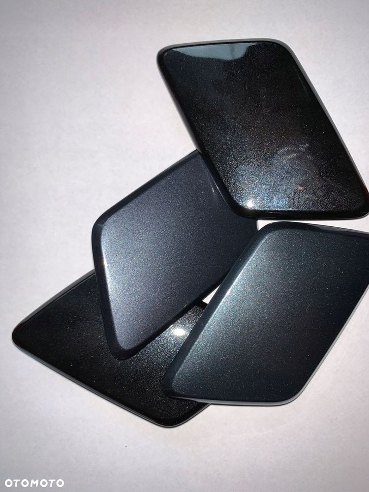 ZAŚLEPKA SPRYSKIWACZA SKODA OCTAVIA II L/P KOLORY - 1