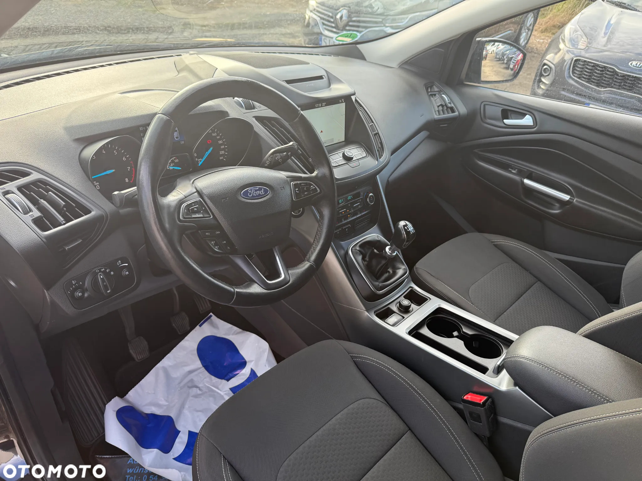 Ford Kuga 1.5 EcoBoost TITANIUM - 15