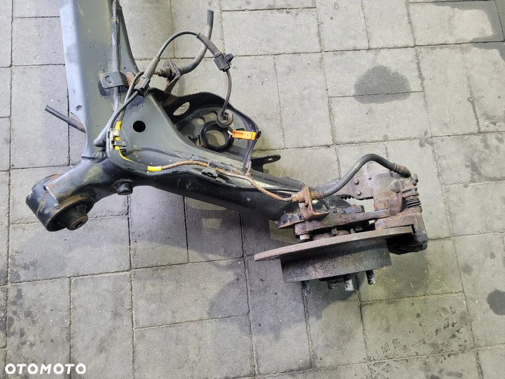 Honda Jazz II 05-08 lift Belka tylna zawieszenia - 2