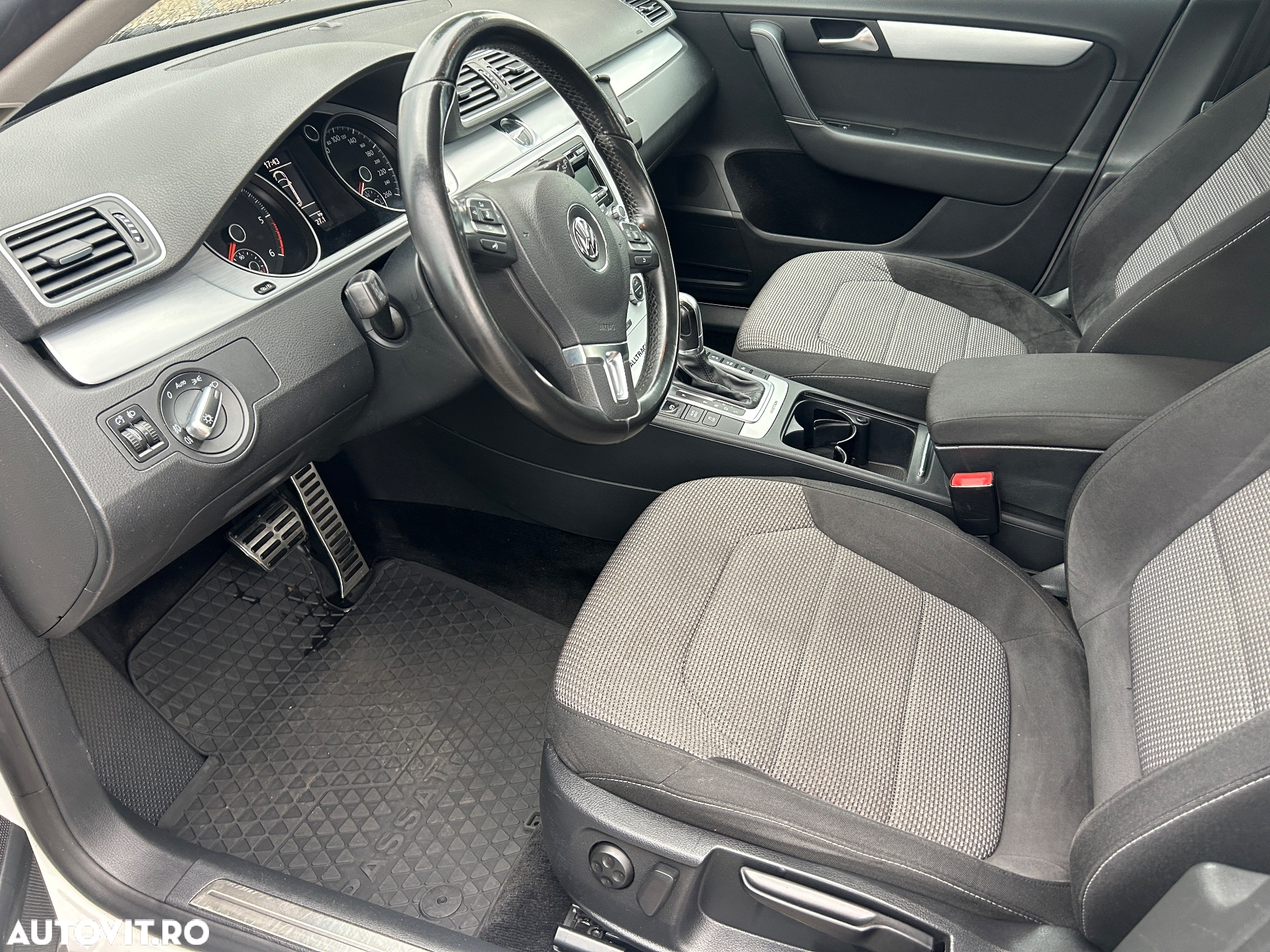 Volkswagen Passat Alltrack 2.0 TDI 4Motion DSG BlueMotion Tec - 31