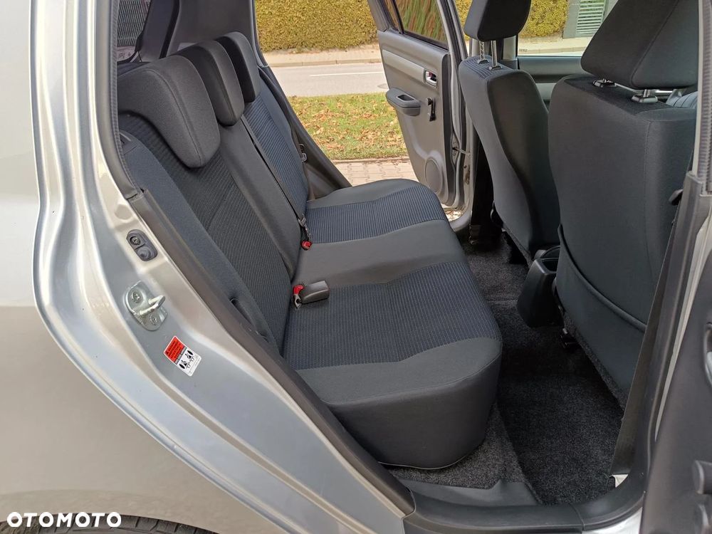 Suzuki Swift 1.3 Comfort - 28