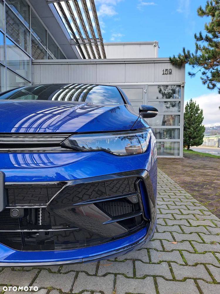 Volkswagen Golf VIII 2.0 TSI 4Motion R Black Edition DSG - 18