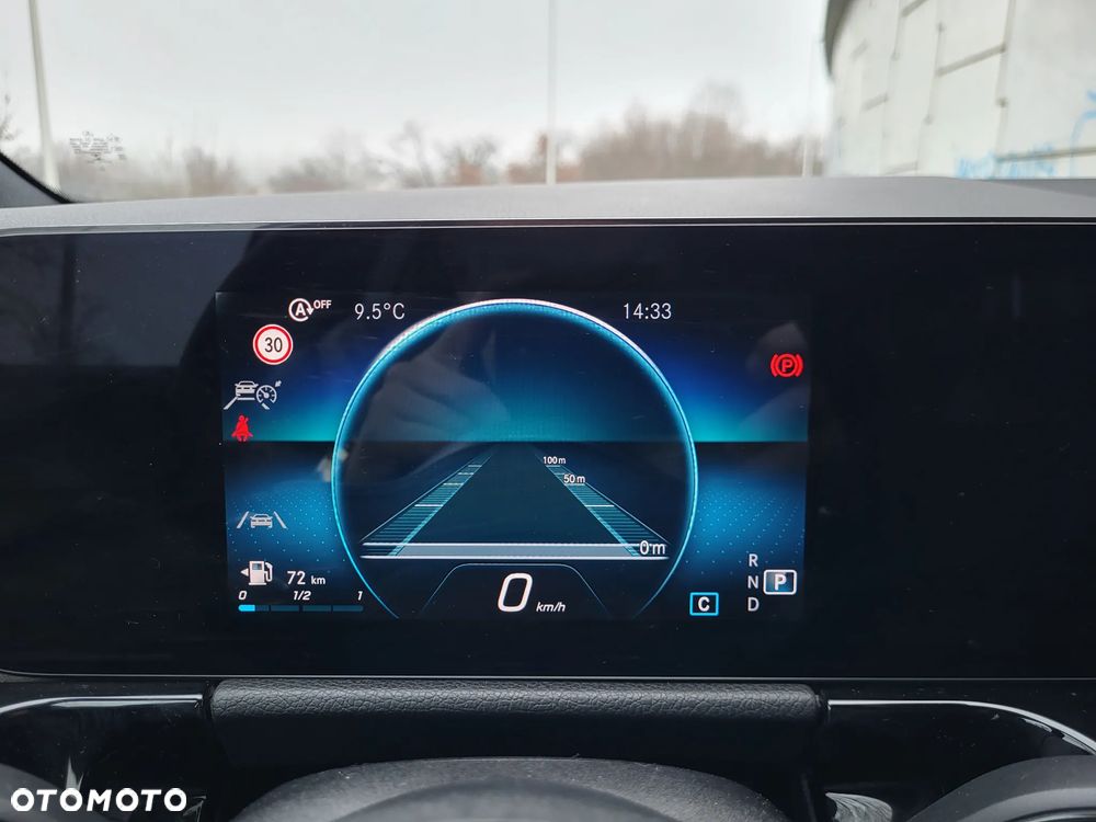 Mercedes-Benz GLA 200 d 8G-DCT AMG Line - 10