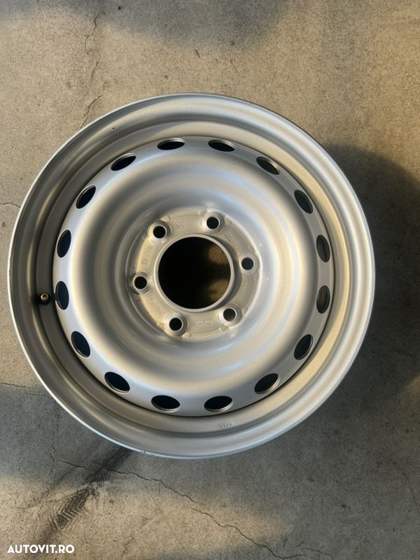 vând jante tablă Hyundai pe 16” cu 6 găuri noi - 1
