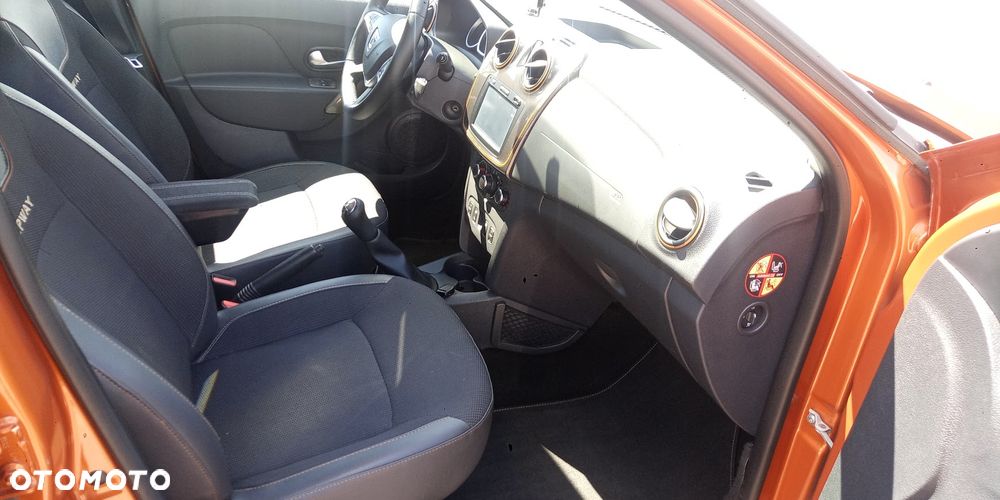 Dacia Sandero Stepway dCi 90 (S&S) Celebration - 8
