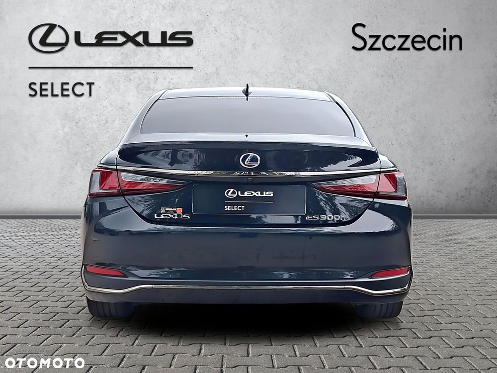 Lexus ES 300h F Sport Edition - 4
