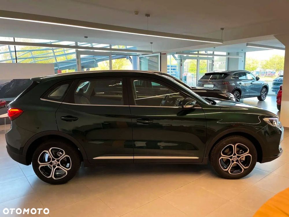 MG ZS Hybrid+ - 5