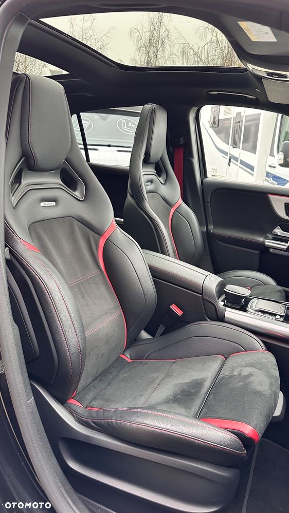 Mercedes-Benz GLA - 26