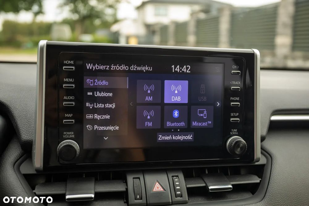 Toyota RAV4 2.5 Hybrid Black Edition by JBL 4x4 - 23