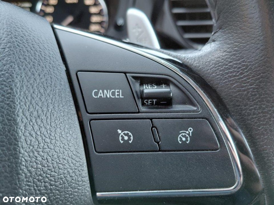 Mitsubishi Outlander - 25