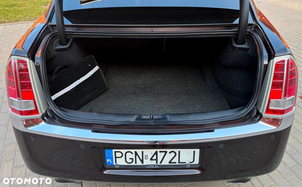 Lancia Thema 3.6 V6 VVT 24V Automatik Executive - 25