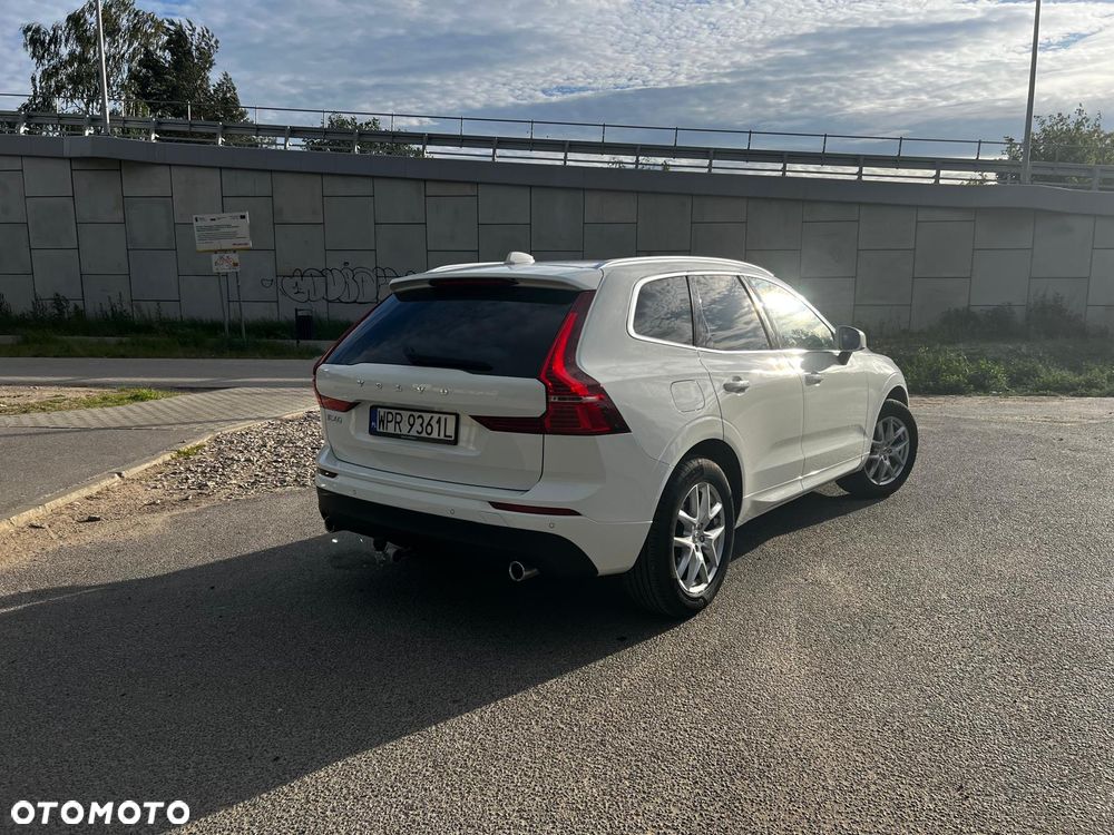 Volvo XC 60 D4 Momentum - 4