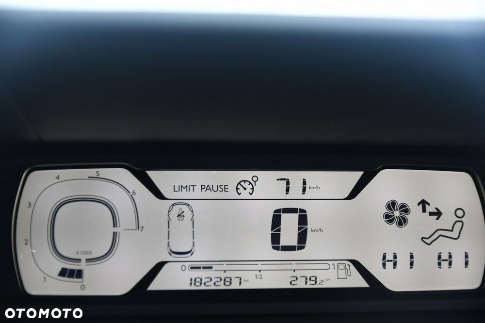 Citroën C4 Picasso - 24
