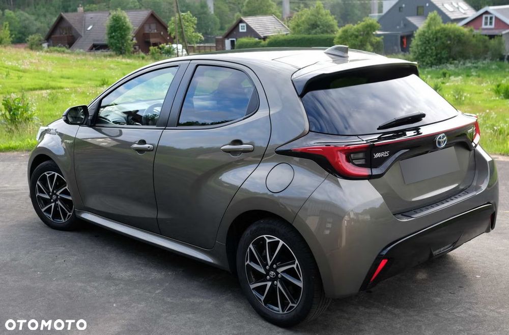 Toyota Yaris Hybrid 1.5 Selection Style - 3
