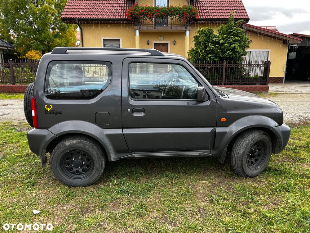 Suzuki Jimny 2011 photo 5