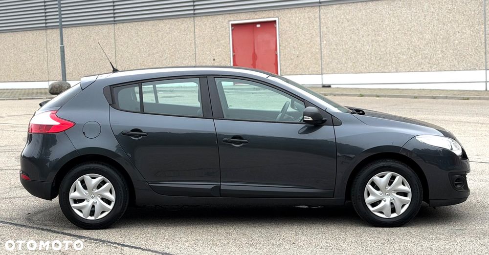 Renault Megane 1.6 16V 100 Authentique - 12