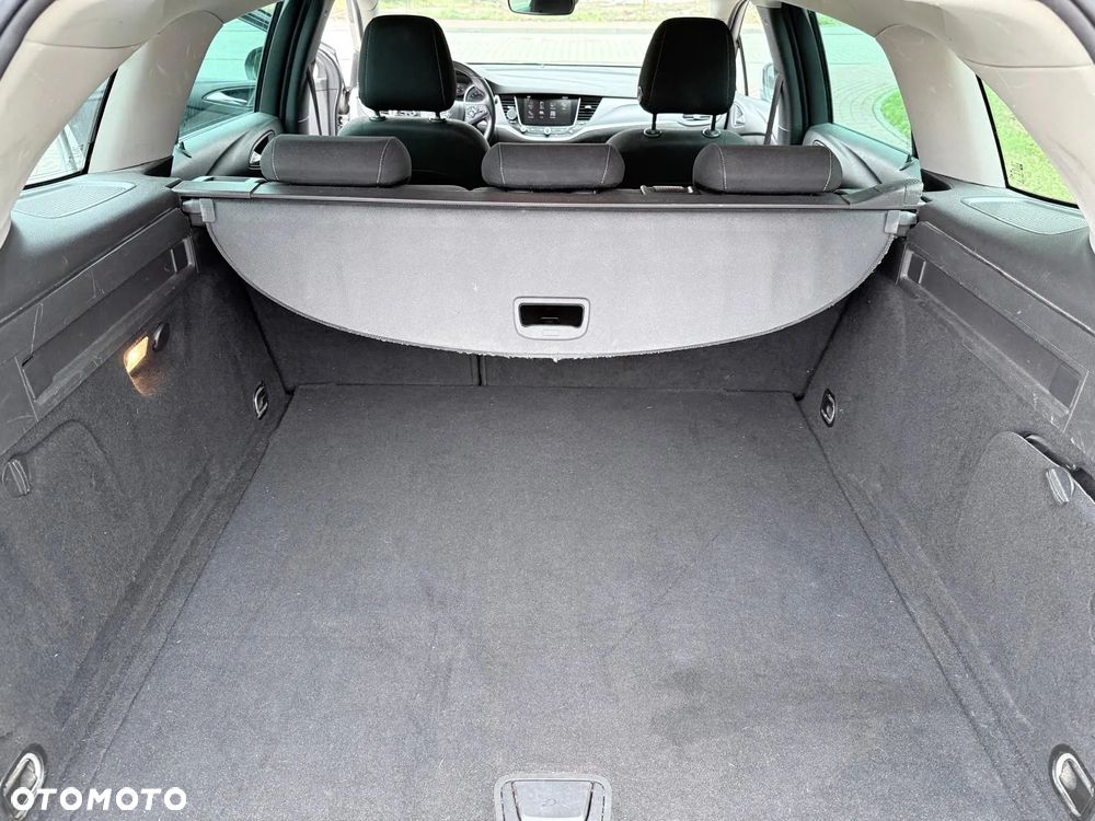 Opel Astra 1.6 BiTrb D (CDTI) Start/Stop Sports Tourer Innovation - 18